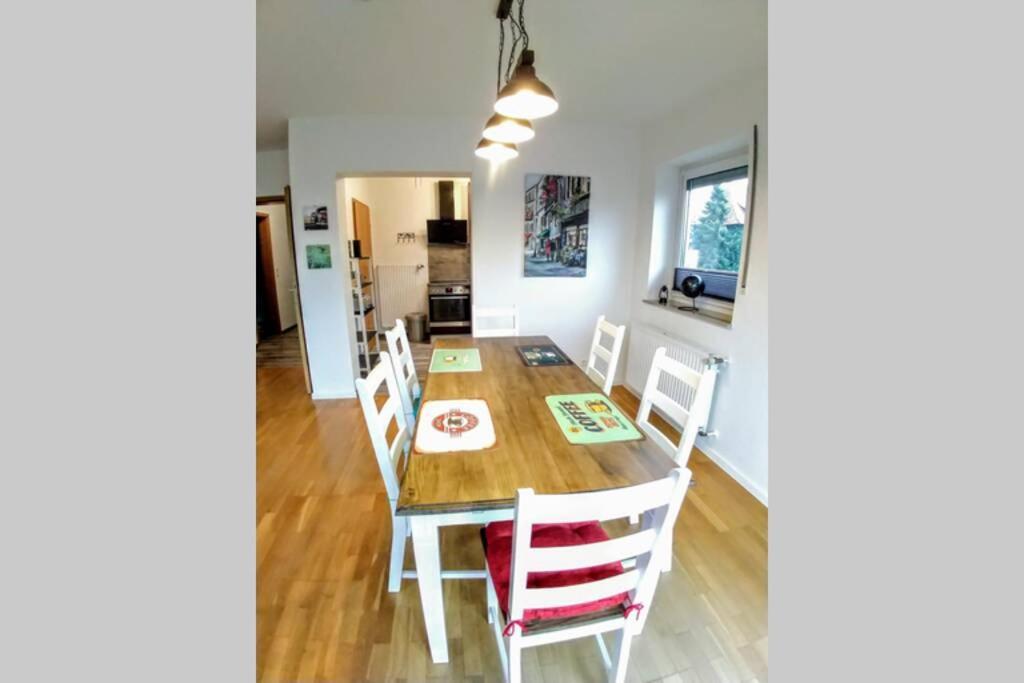 EXKLUSIVE Ferienwohnung in Einbeck, 3 Schlafzimmer mit Balkon! Exterior foto