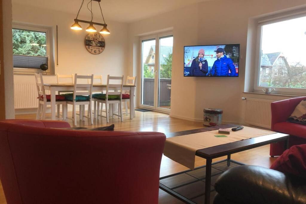 EXKLUSIVE Ferienwohnung in Einbeck, 3 Schlafzimmer mit Balkon! Exterior foto